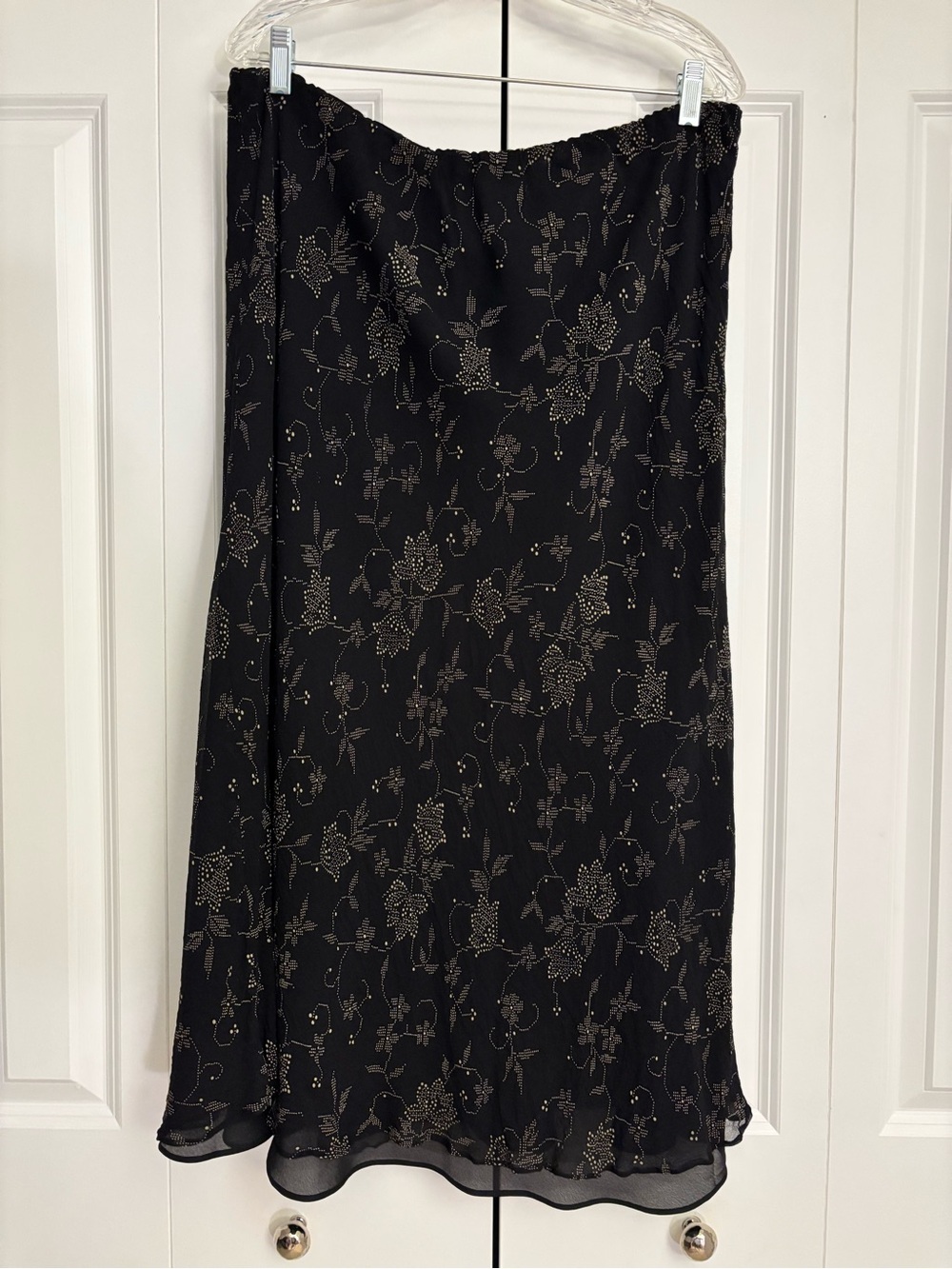 Avenue Black Silk Floral Midi Skirt Fully Lined 18/20